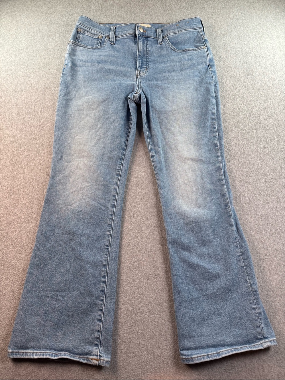 Madewell Mid-Rise Kick Out Jeans Size 30 Light Wash